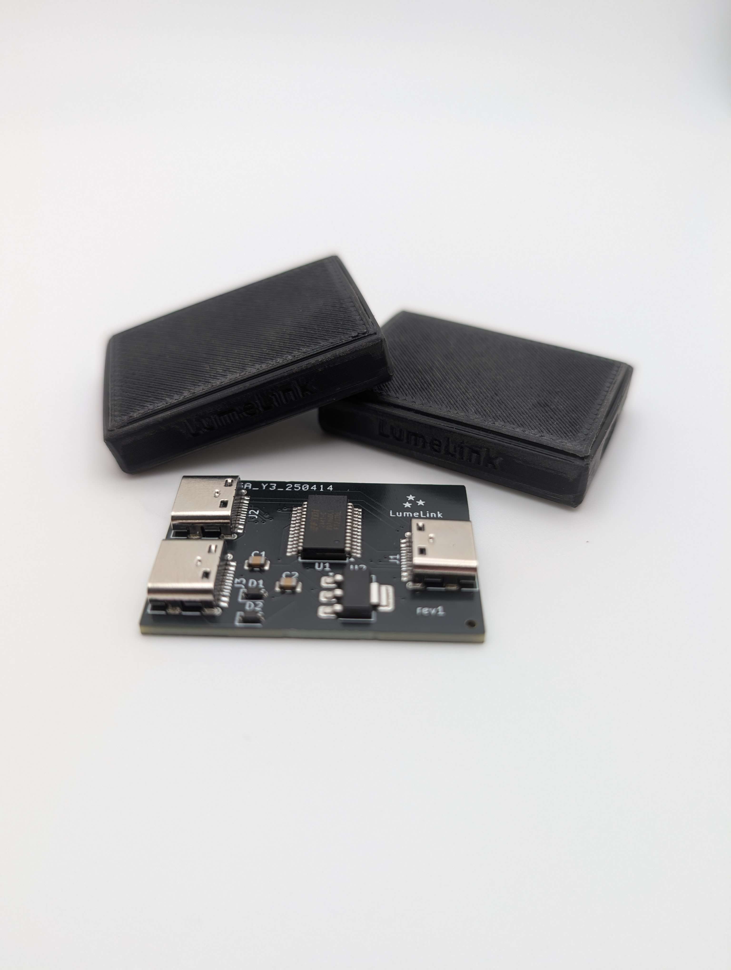LumeLinks with their PCB